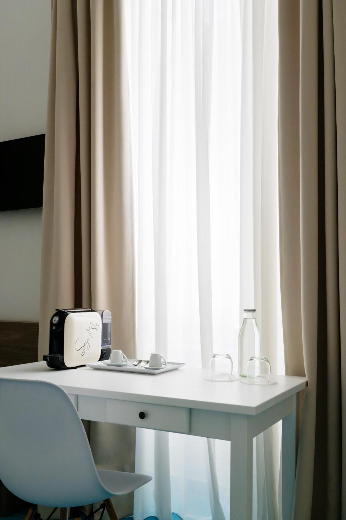 Palazzo Gargiulo Luxury Rooms & Suites ซอร์เรนโต ภายนอก รูปภาพ