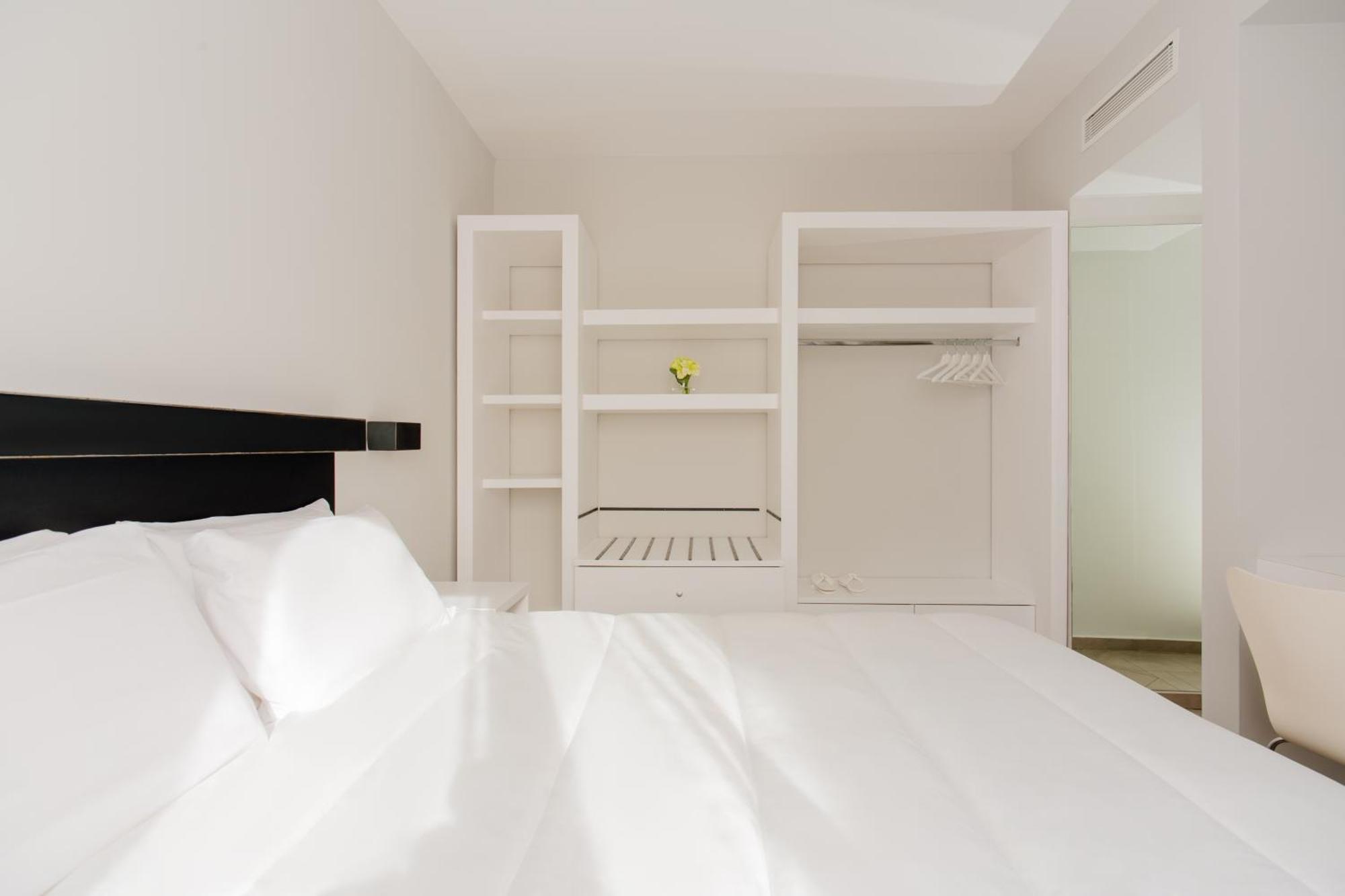 Palazzo Gargiulo Luxury Rooms & Suites ซอร์เรนโต ภายนอก รูปภาพ