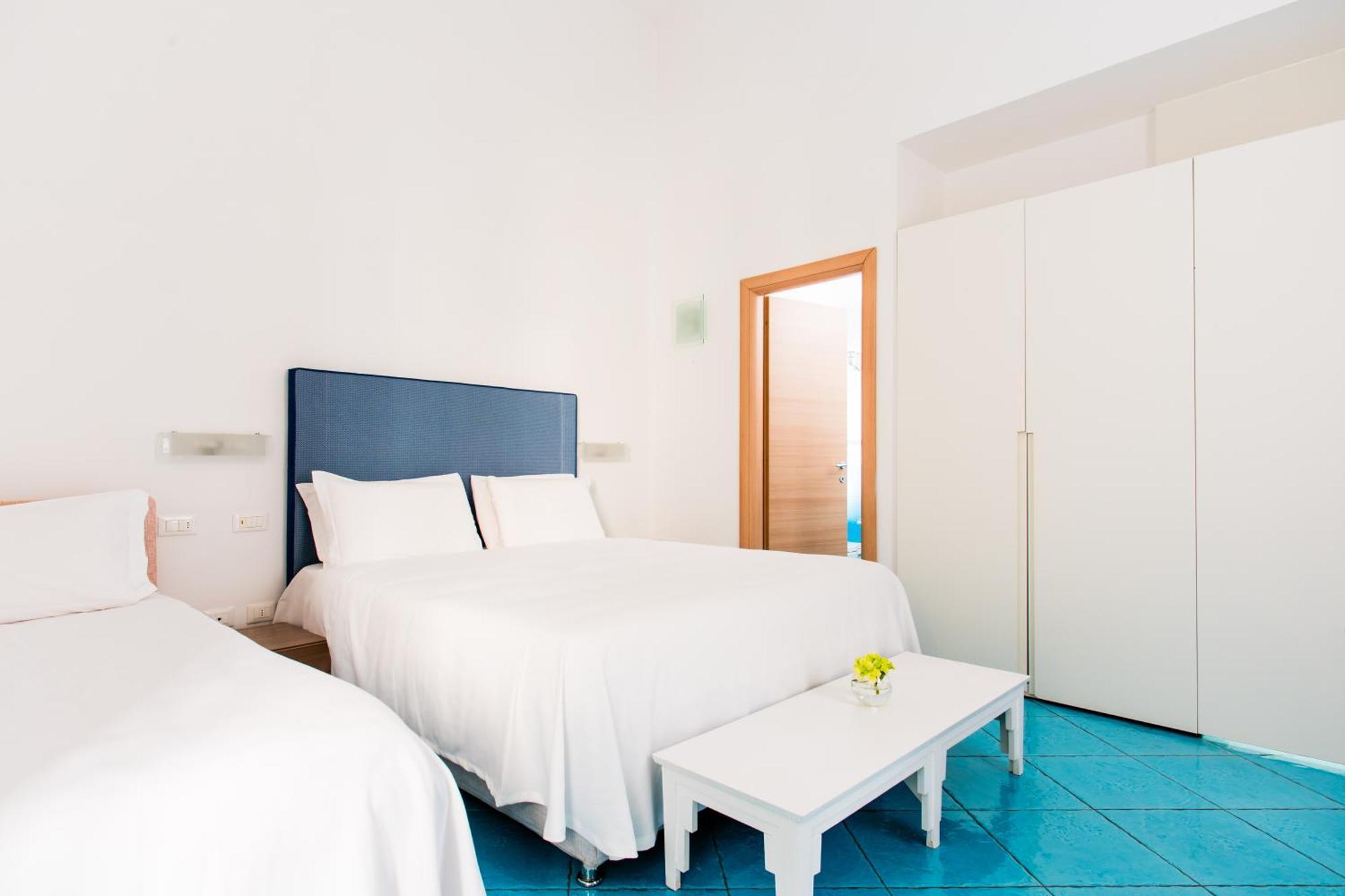 Palazzo Gargiulo Luxury Rooms & Suites ซอร์เรนโต ภายนอก รูปภาพ