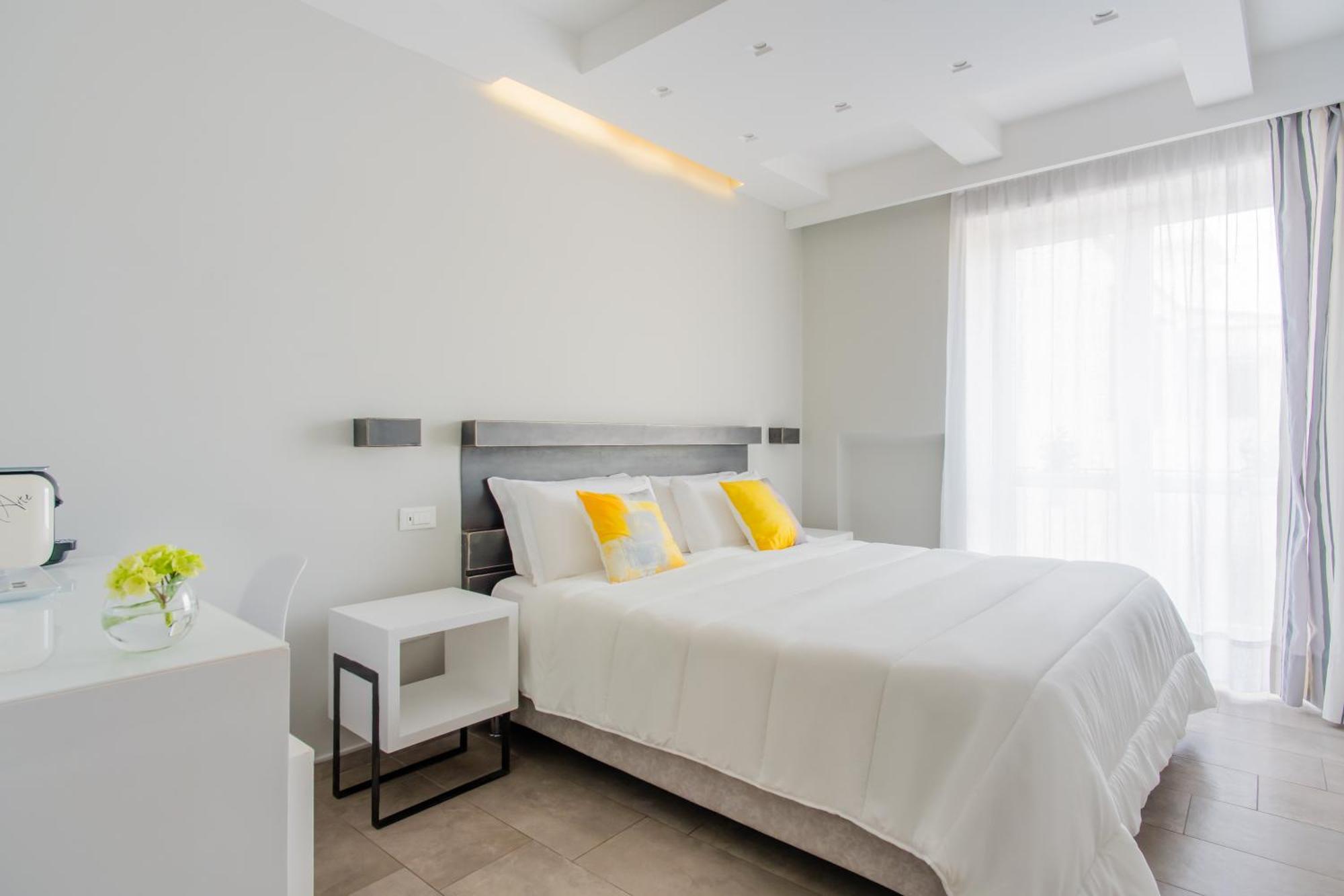 Palazzo Gargiulo Luxury Rooms & Suites ซอร์เรนโต ภายนอก รูปภาพ