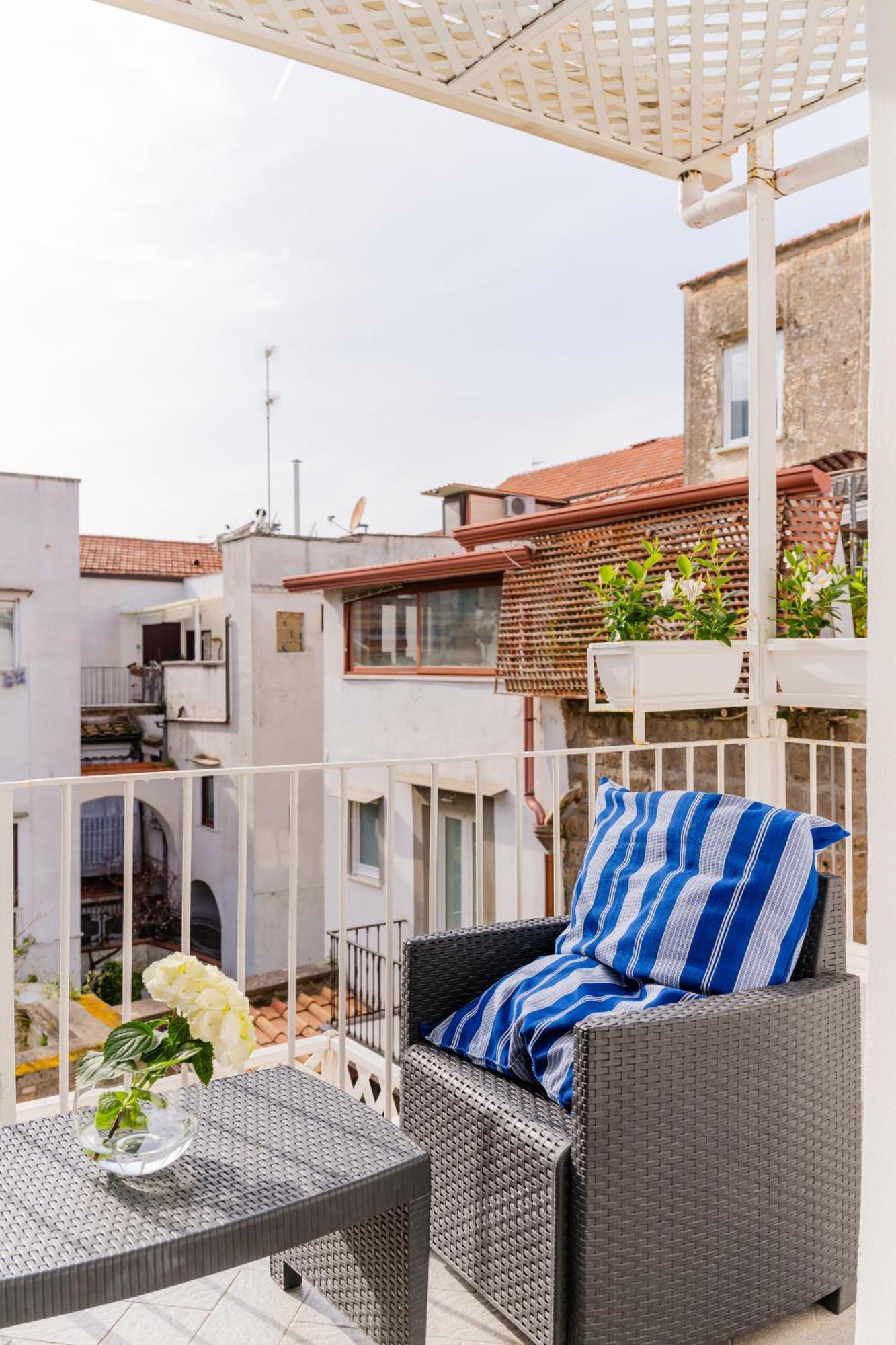 Palazzo Gargiulo Luxury Rooms & Suites ซอร์เรนโต ภายนอก รูปภาพ