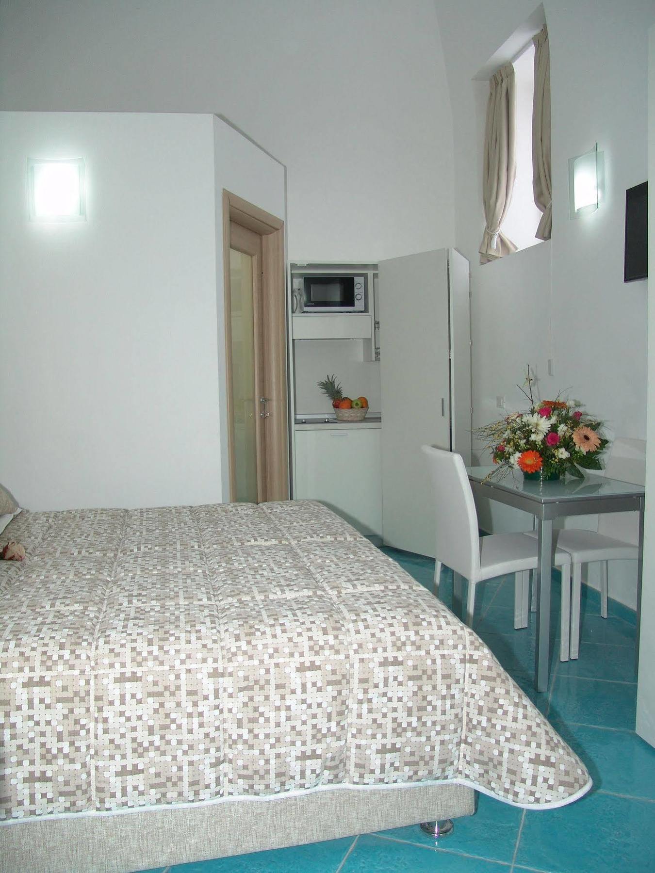 Palazzo Gargiulo Luxury Rooms & Suites ซอร์เรนโต ภายนอก รูปภาพ