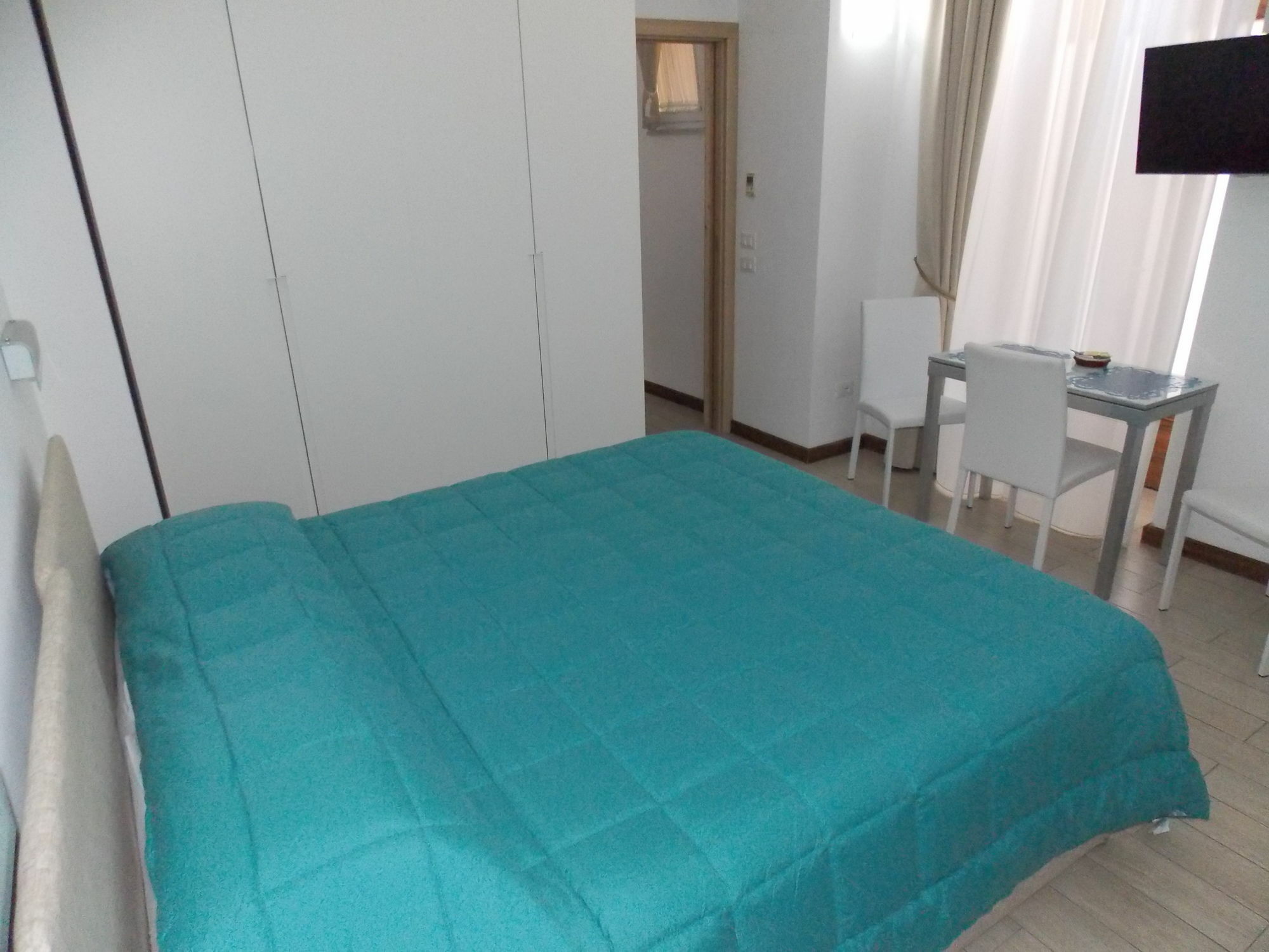 Palazzo Gargiulo Luxury Rooms & Suites ซอร์เรนโต ภายนอก รูปภาพ