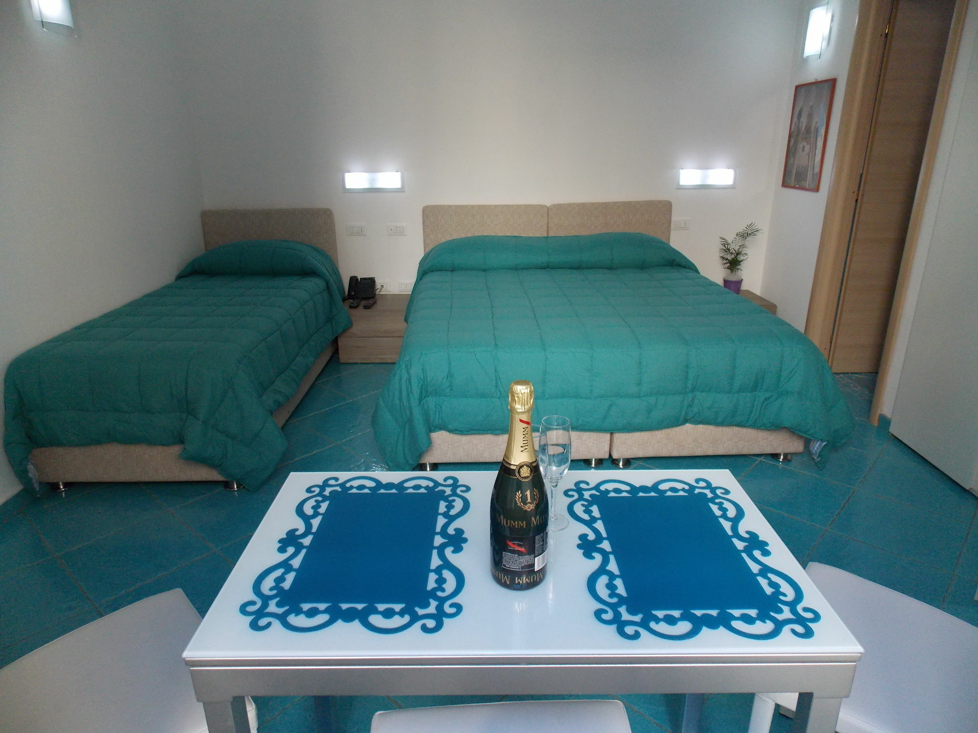 Palazzo Gargiulo Luxury Rooms & Suites ซอร์เรนโต ภายนอก รูปภาพ