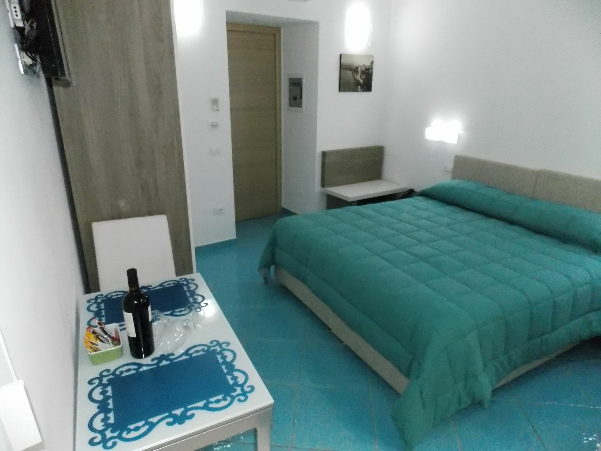 Palazzo Gargiulo Luxury Rooms & Suites ซอร์เรนโต ภายนอก รูปภาพ